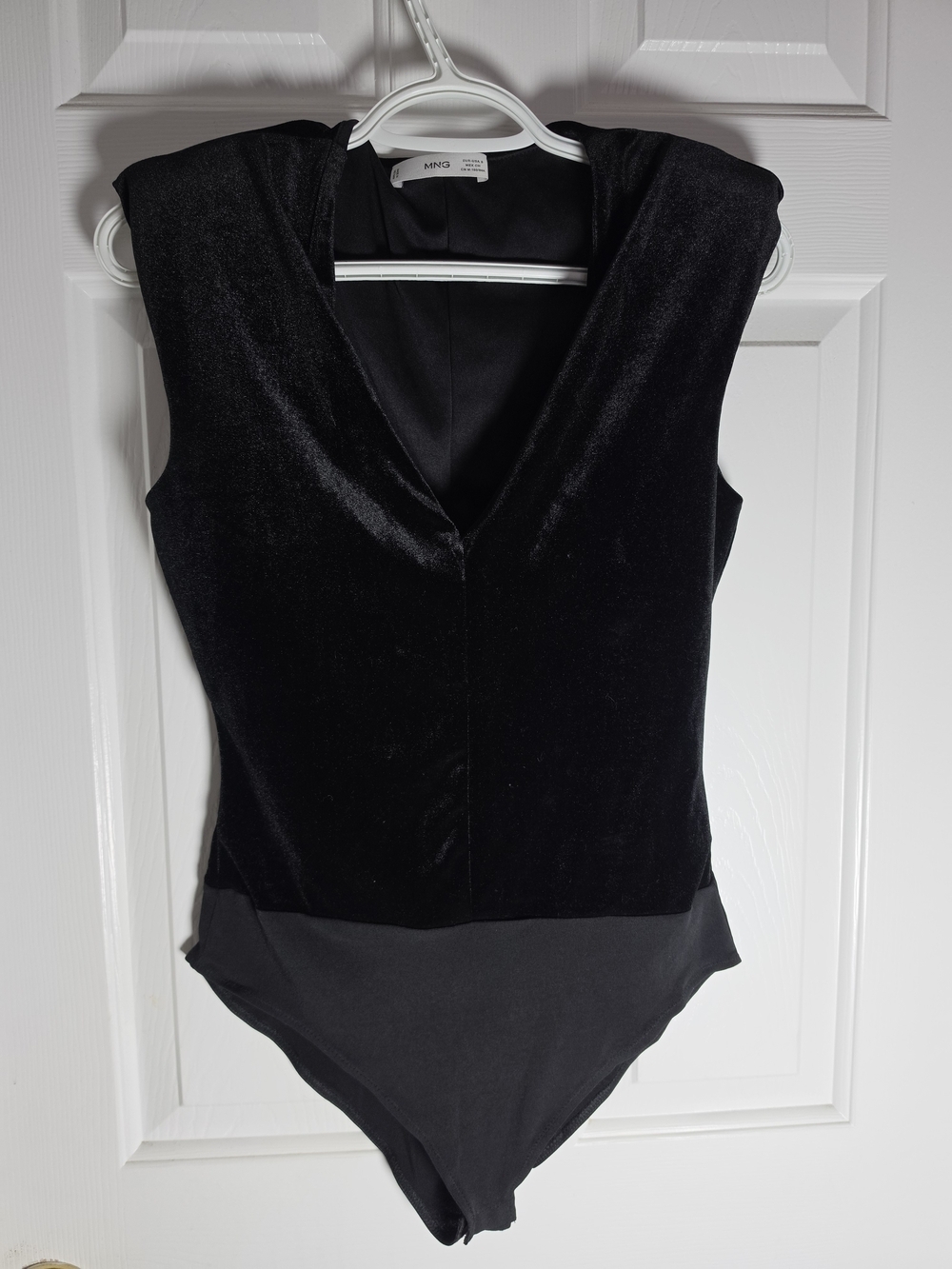 MNG Black Velvet V-Neck Bodysuit Size Small - Picture 1 of 6